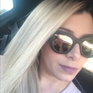 Meet your Posher, Alyssa